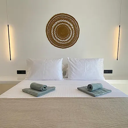 Charma Mykonos بيت ضيافة كالو ليفادي